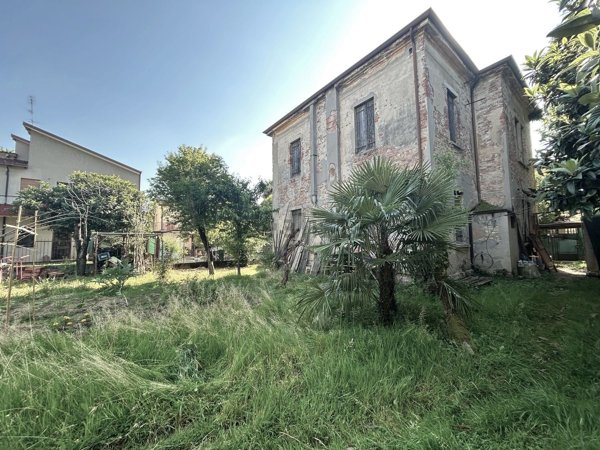 casa indipendente in vendita a Padova in zona Sant'Osvaldo / Santa Rita
