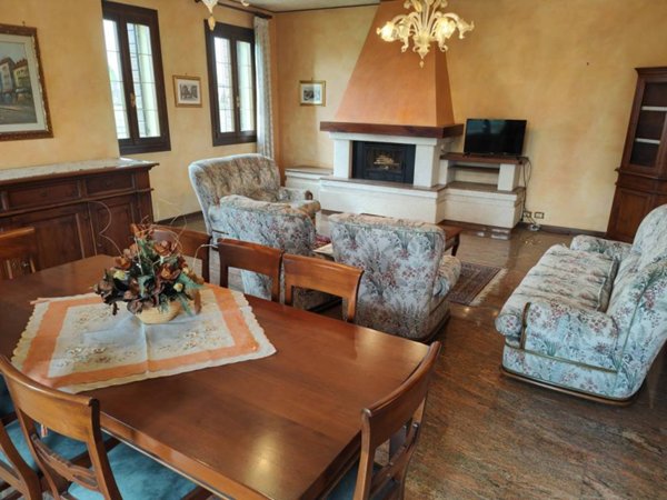 casa indipendente in vendita a Padova in zona Montà