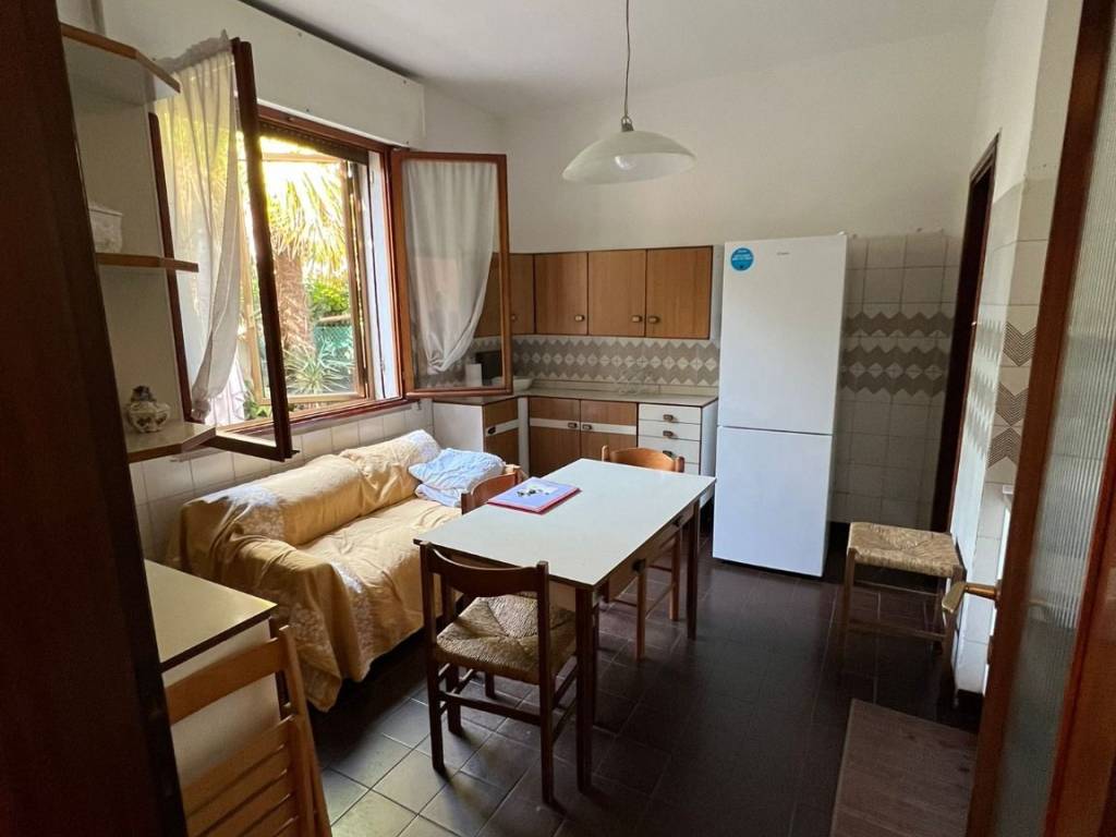 casa indipendente in vendita a Padova in zona Arcella