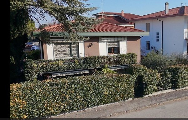 casa indipendente in vendita a Padova in zona Guizza