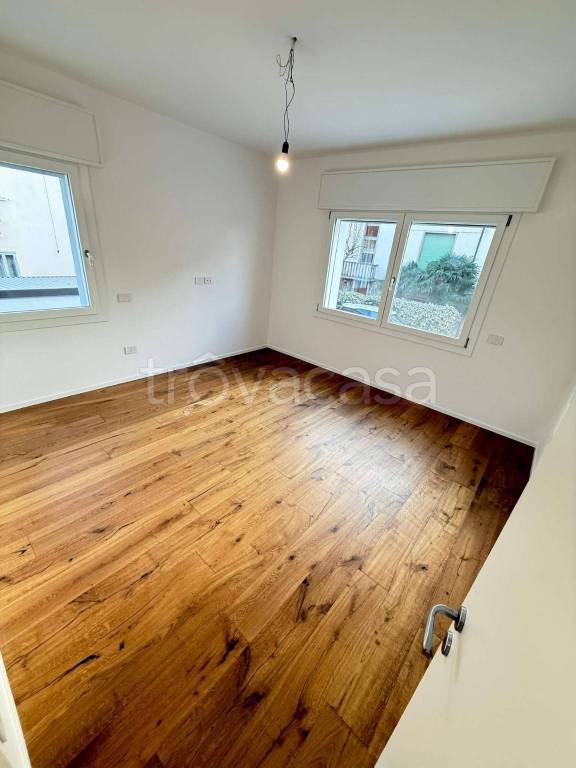 casa indipendente in vendita a Padova in zona Sacra Famiglia