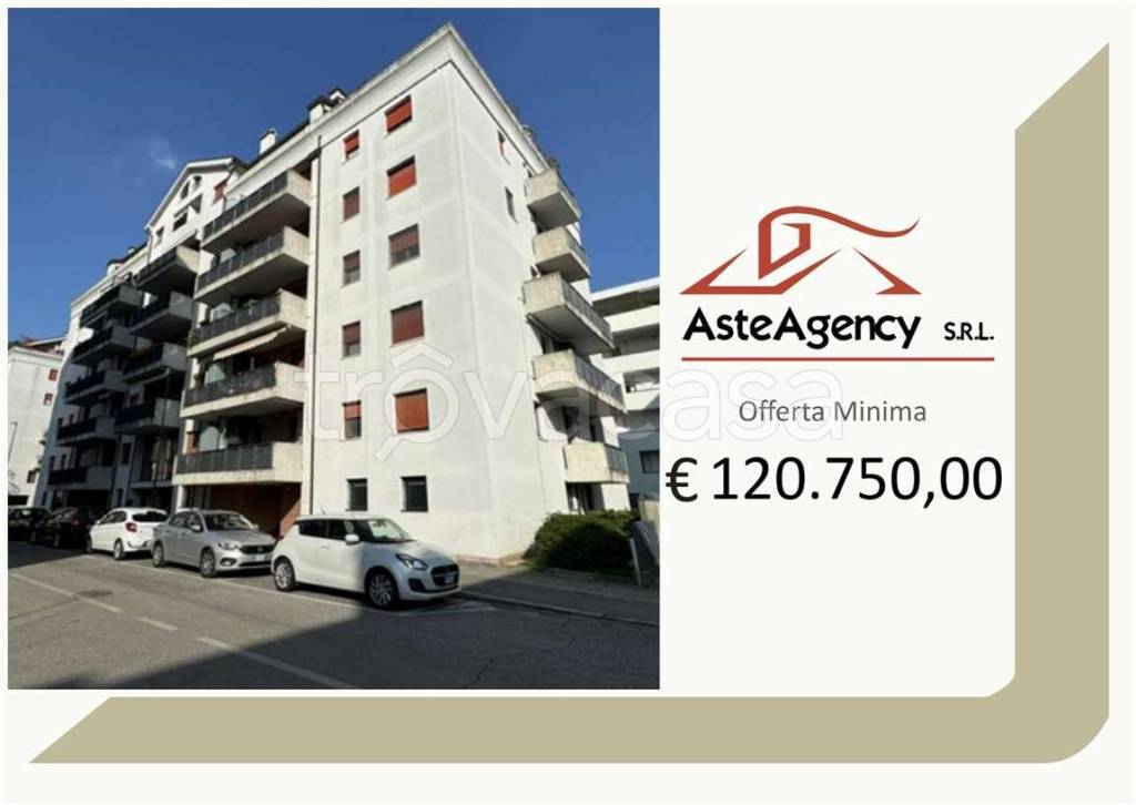 appartamento in vendita a Padova in zona Brentelle