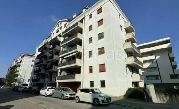 appartamento in vendita a Padova in zona Brentelle