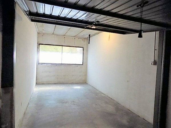 negozio in vendita a Padova in zona Santa Croce