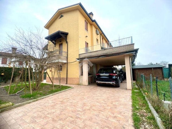 casa indipendente in vendita a Padova in zona Guizza