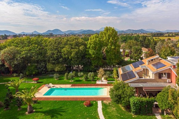 casa indipendente in vendita a Padova in zona Centro Storico