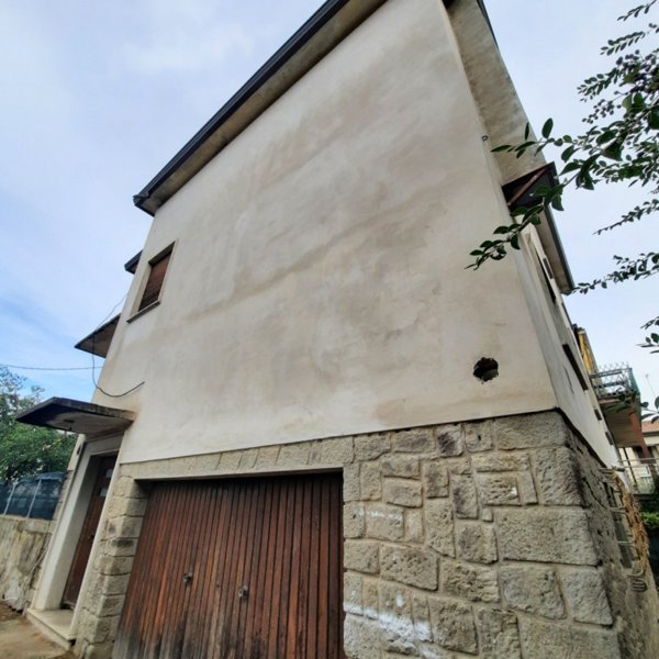 casa indipendente in vendita a Padova in zona Arcella
