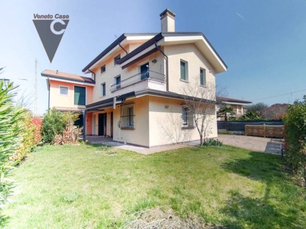 casa indipendente in vendita a Padova in zona San Carlo