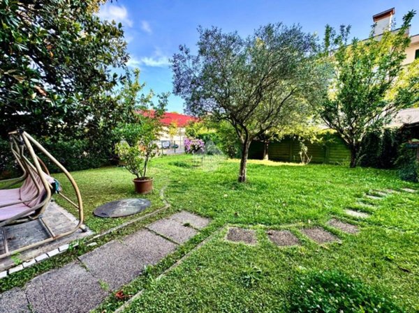 casa indipendente in vendita a Padova in zona Brentelle