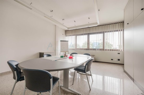 ufficio in vendita a Padova in zona Camin / Granze