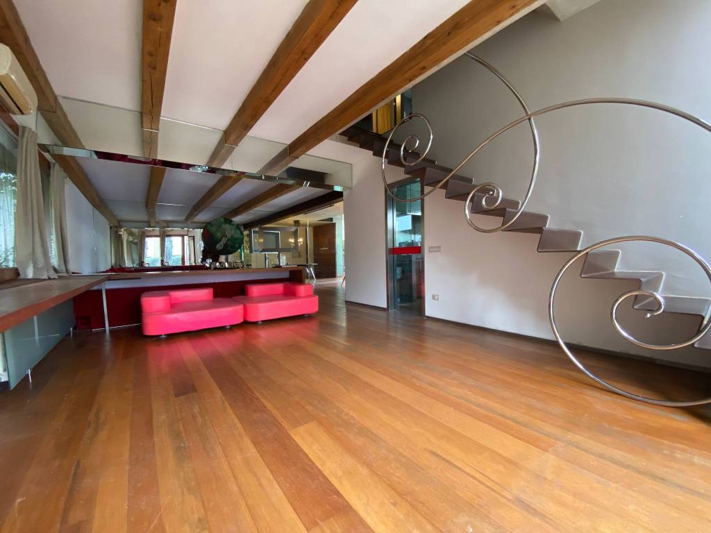 casa indipendente in vendita a Padova in zona Sant'Osvaldo / Santa Rita