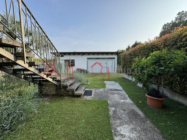 casa indipendente in vendita a Padova in zona Mandria
