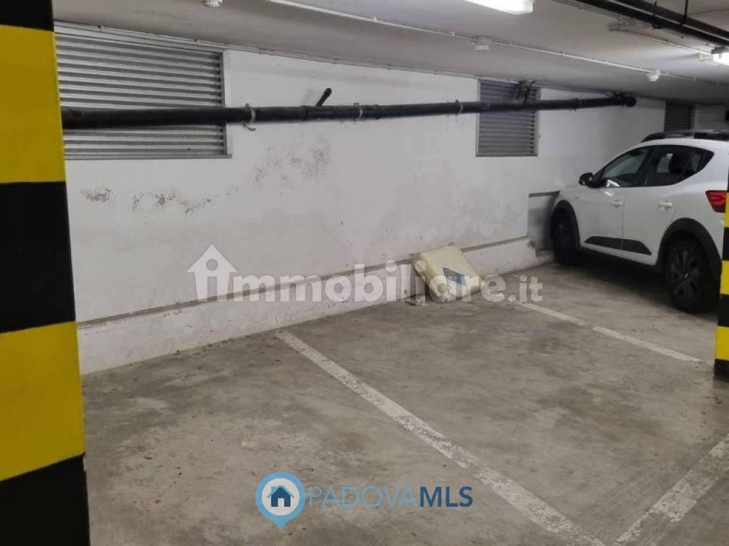 casa indipendente in vendita a Padova in zona Sant'Osvaldo / Santa Rita