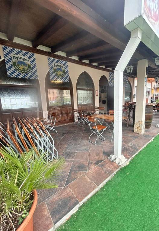 negozio in vendita a Padova in zona Sant'Osvaldo / Santa Rita