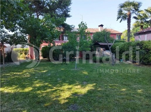 casa indipendente in vendita a Padova in zona Forcellini / Terranegra