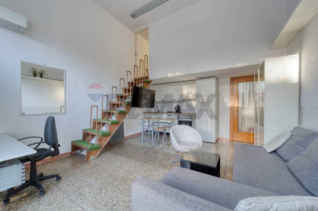 negozio in vendita a Padova in zona Porta Trento