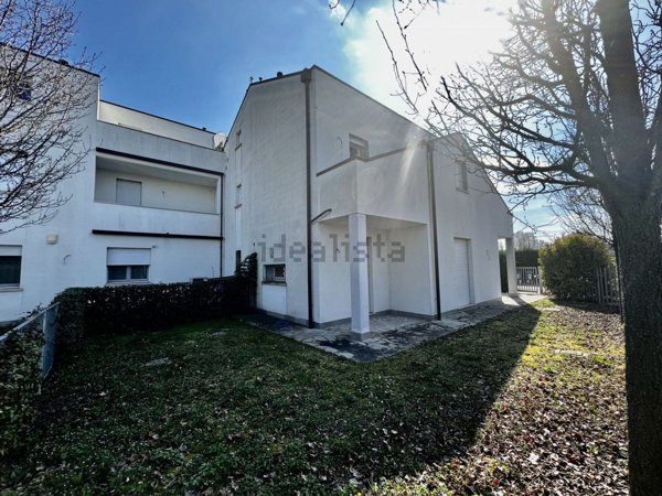 casa indipendente in vendita a Padova in zona San Carlo