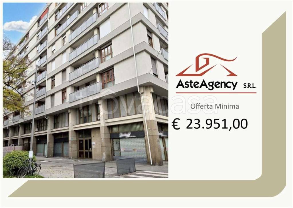 locale commerciale in vendita a Padova