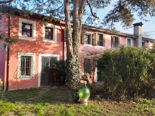 casa indipendente in vendita a Padova in zona Forcellini / Terranegra