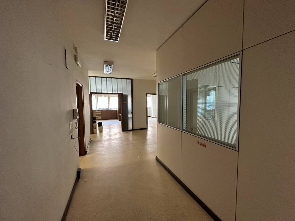 ufficio in vendita a Padova in zona Savonarola