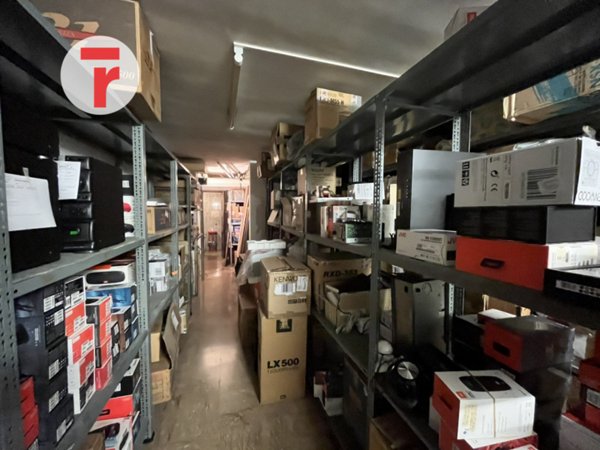 negozio in vendita a Padova in zona Arcella