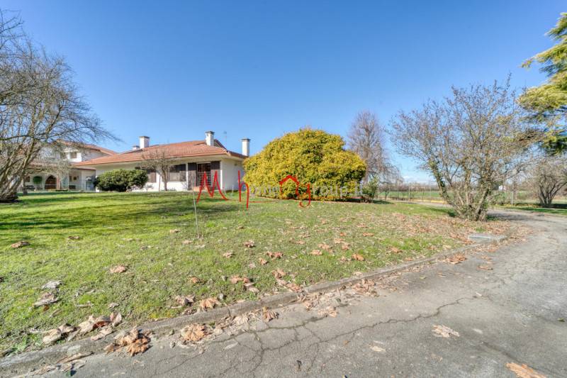 casa indipendente in vendita a Padova in zona Mandria