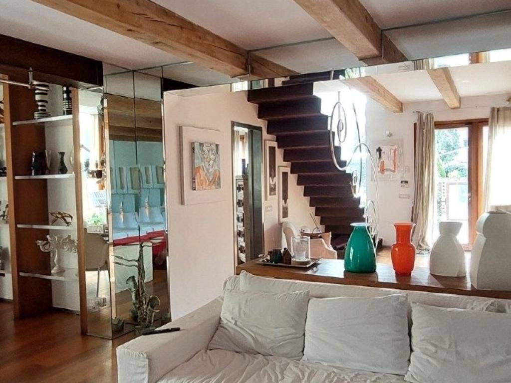 casa indipendente in vendita a Padova in zona Sant'Osvaldo / Santa Rita