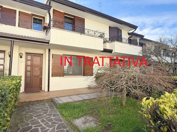 casa indipendente in vendita a Padova in zona Montà