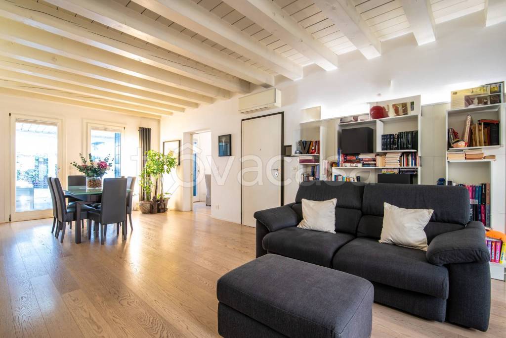 appartamento in vendita a Padova in zona Centro Storico