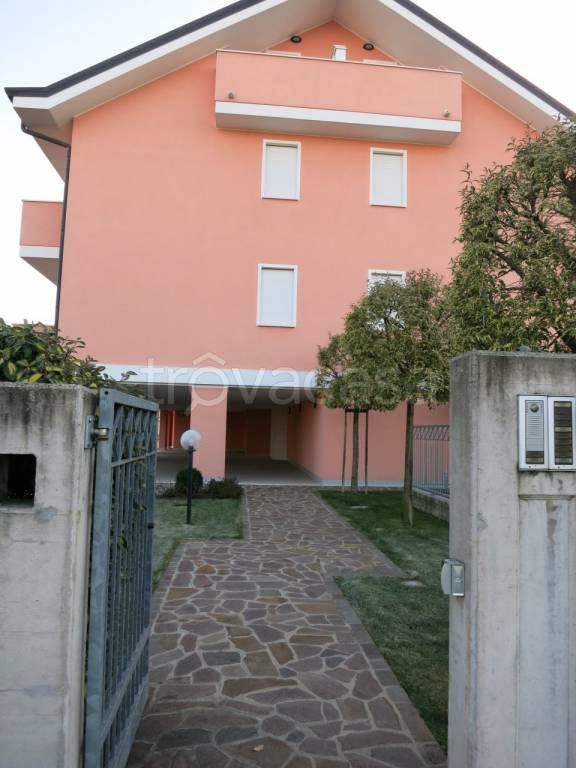 appartamento in vendita a Padova in zona Sacra Famiglia