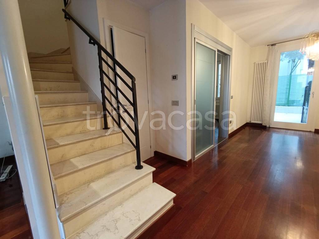 casa indipendente in vendita a Padova in zona Sacra Famiglia