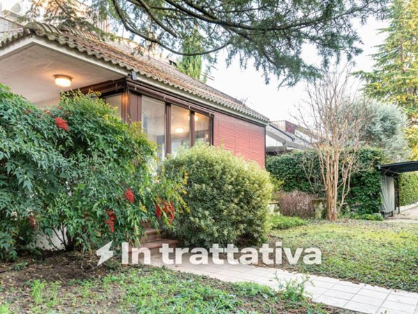 casa indipendente in vendita a Padova in zona Sacra Famiglia