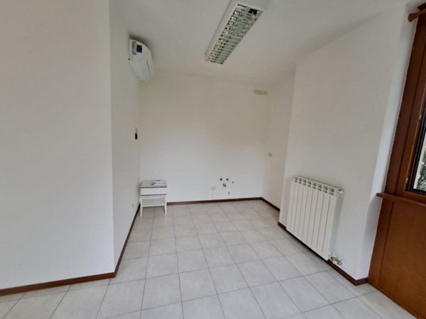 ufficio in vendita a Padova in zona Montà