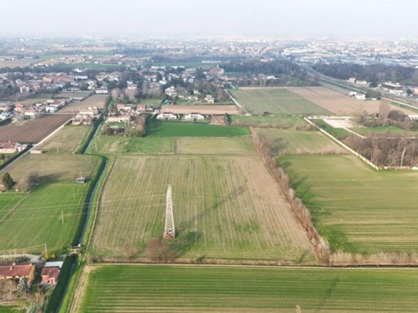 terreno edificabile in vendita a Padova in zona Mandria