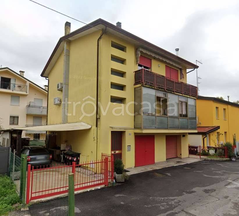 appartamento in vendita a Padova in zona Altichiero