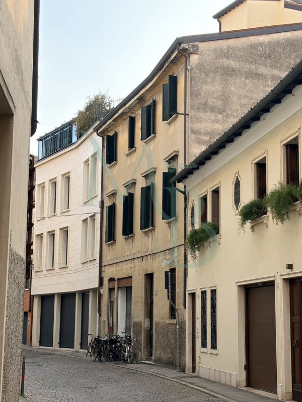 appartamento in vendita a Padova in zona Centro Storico