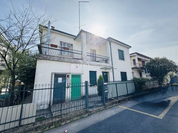 appartamento in vendita a Padova in zona Pontevigodarzere