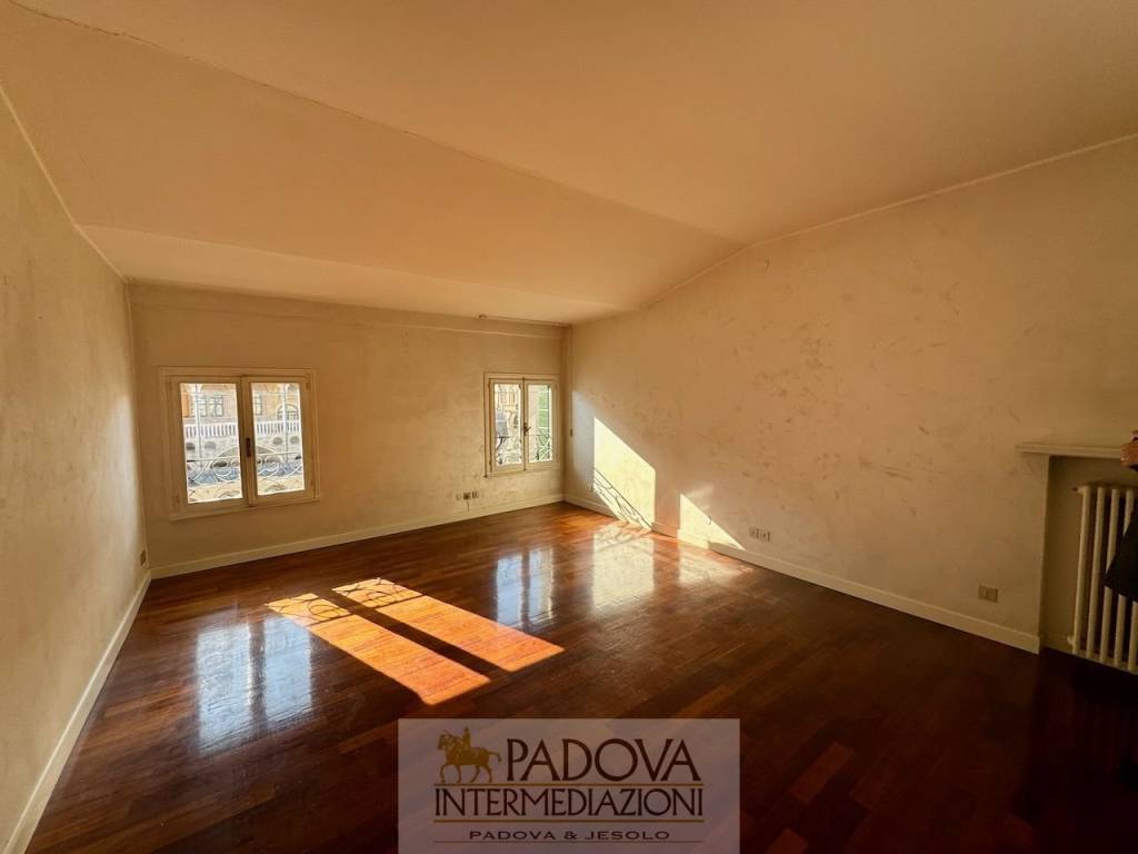 appartamento in vendita a Padova in zona Savonarola