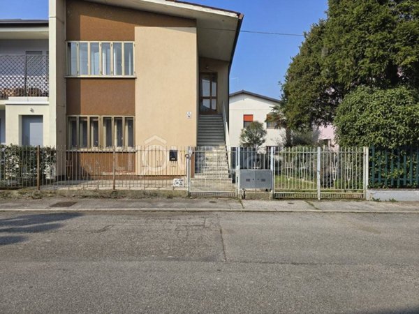casa indipendente in vendita a Padova
