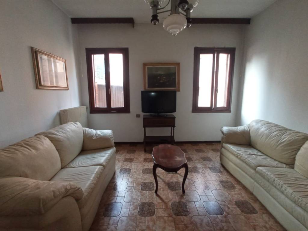 casa indipendente in vendita a Padova in zona Montà