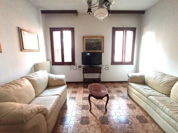 casa indipendente in vendita a Padova in zona Montà