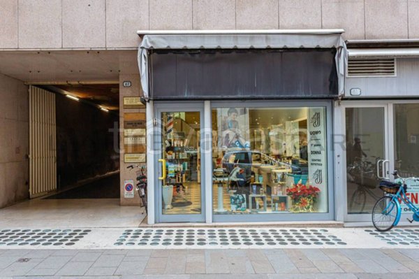 negozio in vendita a Padova in zona Centro Storico