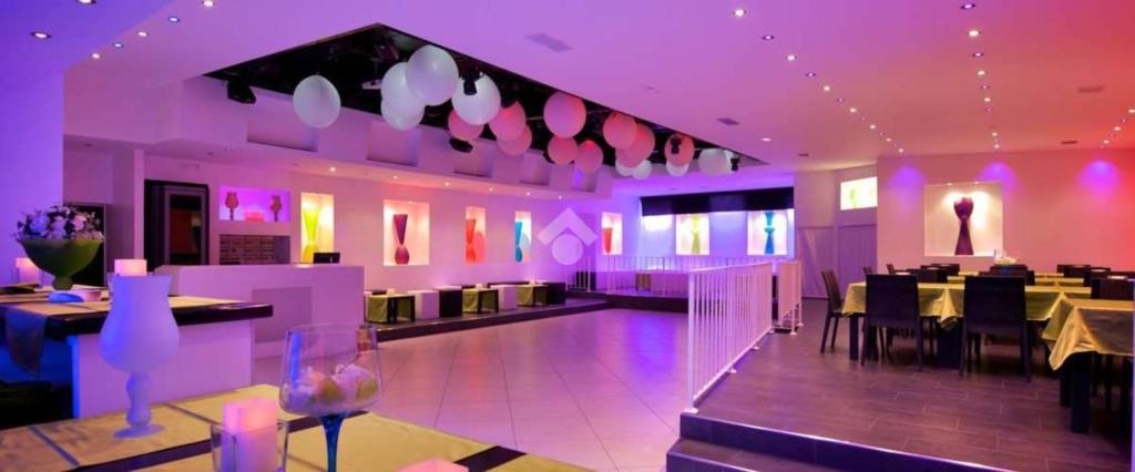 locale commerciale in vendita a Padova in zona Olmo