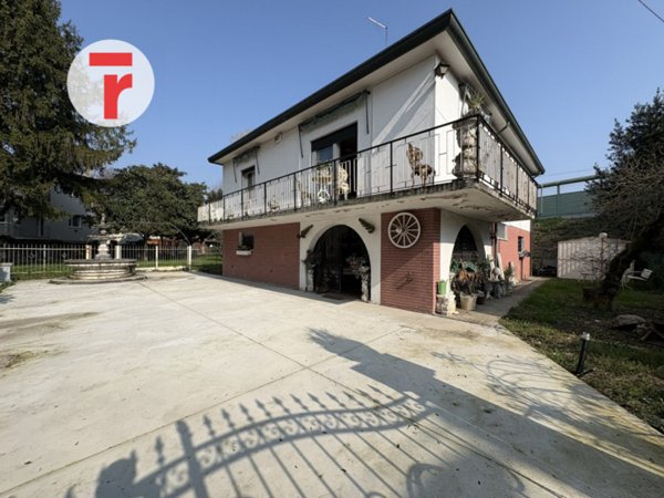 casa indipendente in vendita a Padova in zona Stanga