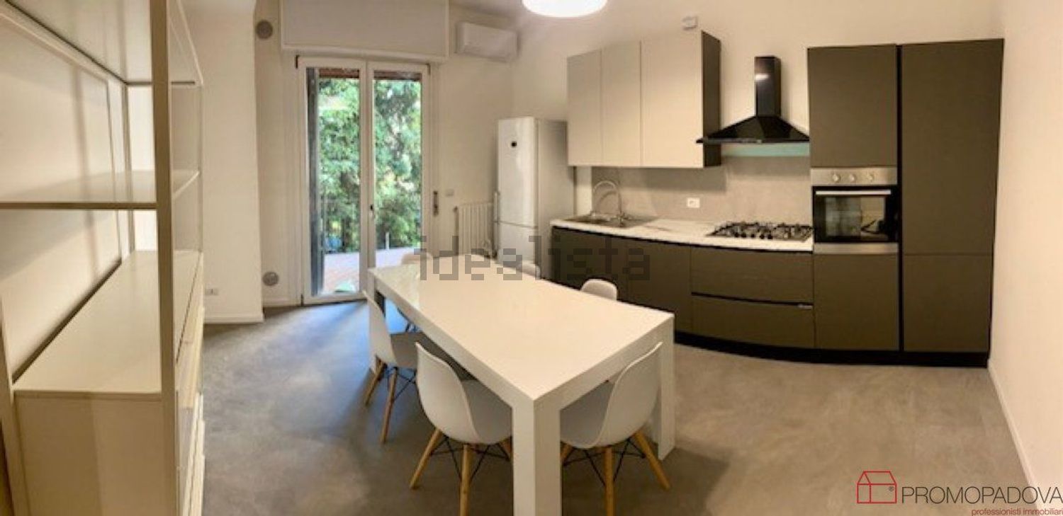 appartamento in vendita a Padova in zona Sant'Osvaldo / Santa Rita