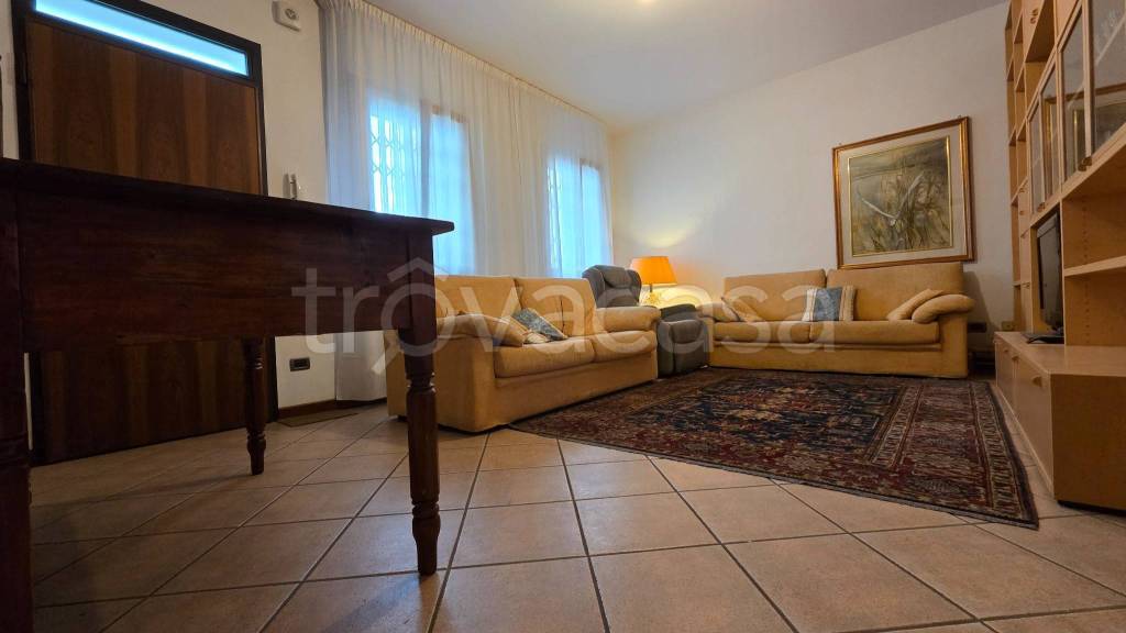 casa indipendente in vendita a Padova in zona Arcella