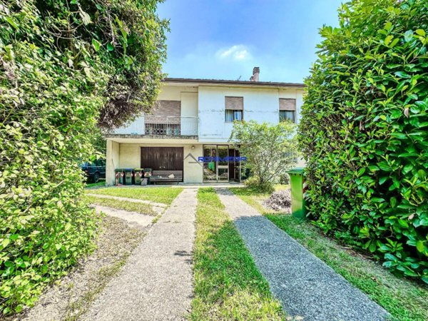casa indipendente in vendita a Padova in zona Brentelle