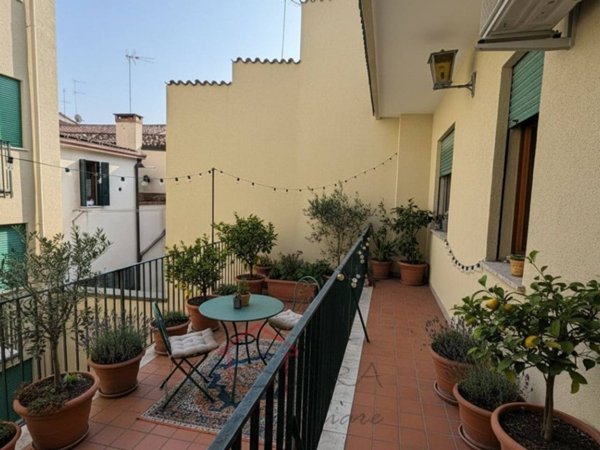 appartamento in vendita a Padova in zona Centro Storico