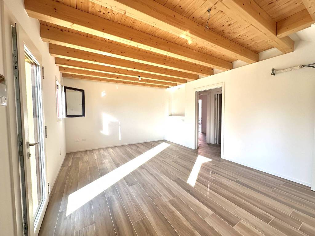 casa indipendente in vendita a Padova in zona Sacra Famiglia