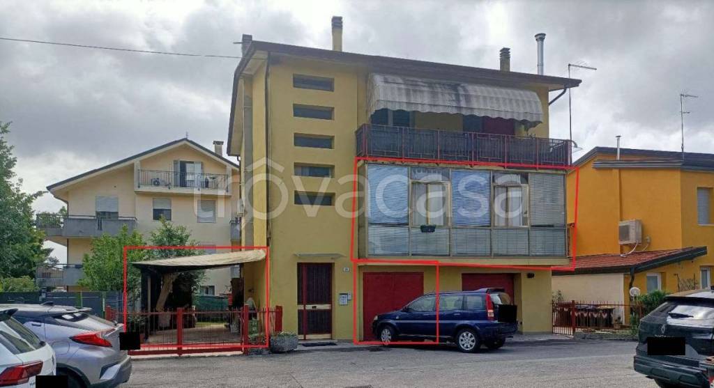 appartamento in vendita a Padova in zona Altichiero